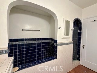 Building Photo - 2335 Overland Ave