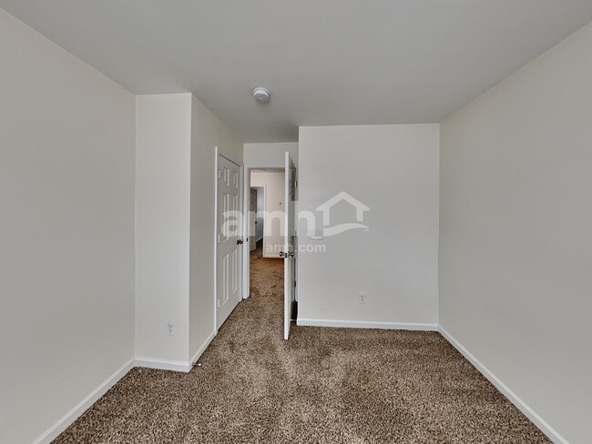Building Photo - 222 Hiawassee Dr