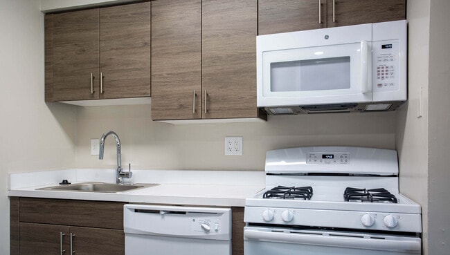 Building Photo - Lions Gate Apartments