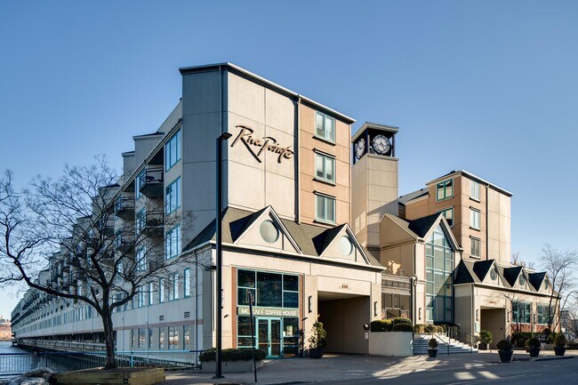 Building Photo - 600 Harbor Blvd