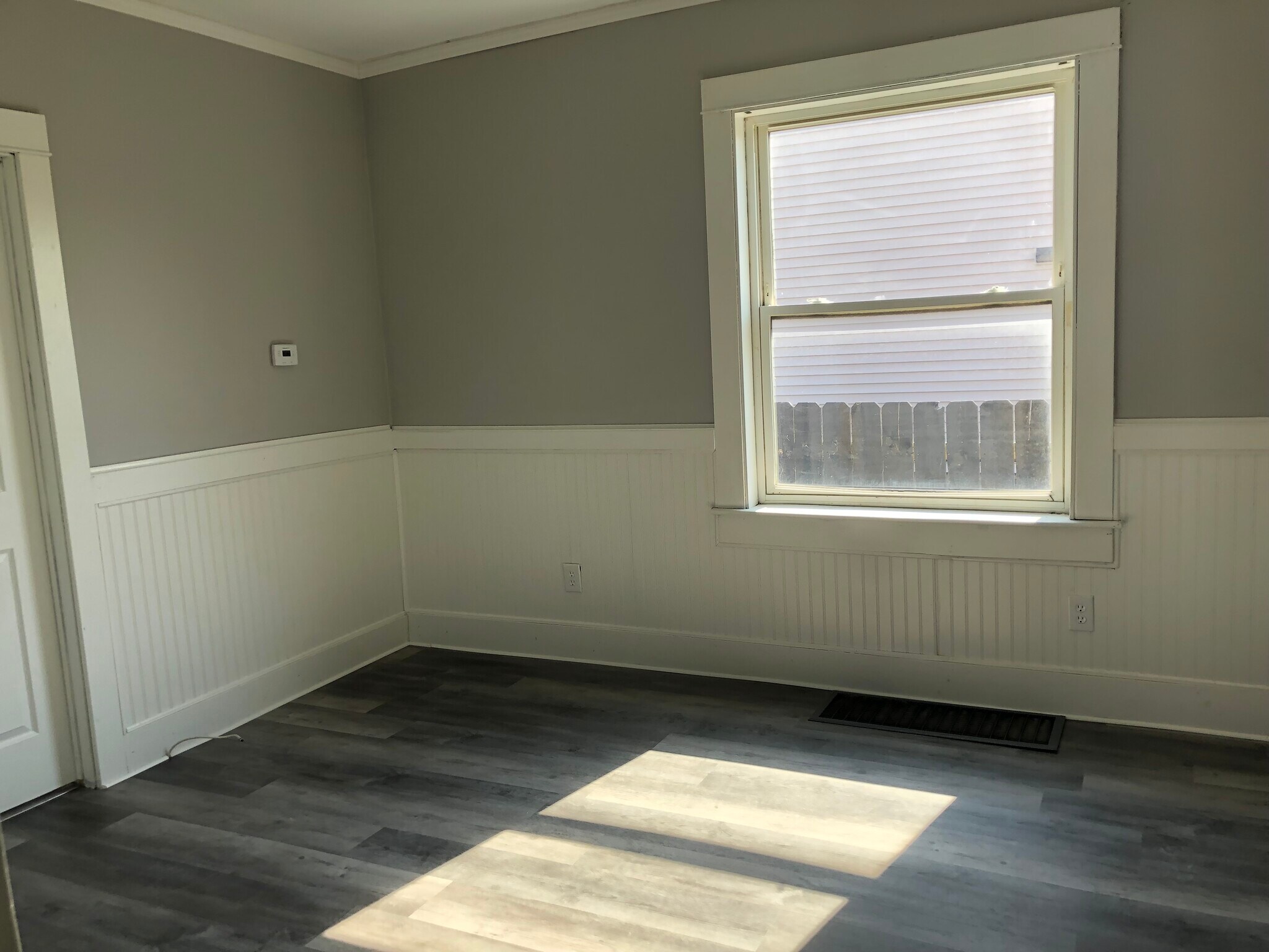 Building Photo - 10 Lehigh Ave