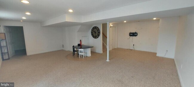 Building Photo - 5001 Old Bartholows Rd