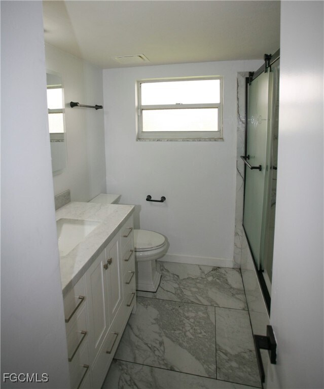 Building Photo - 1525 Covington Cir E