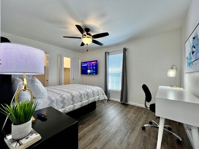 Building Photo - Pearl of a new construction home Batesville, IN