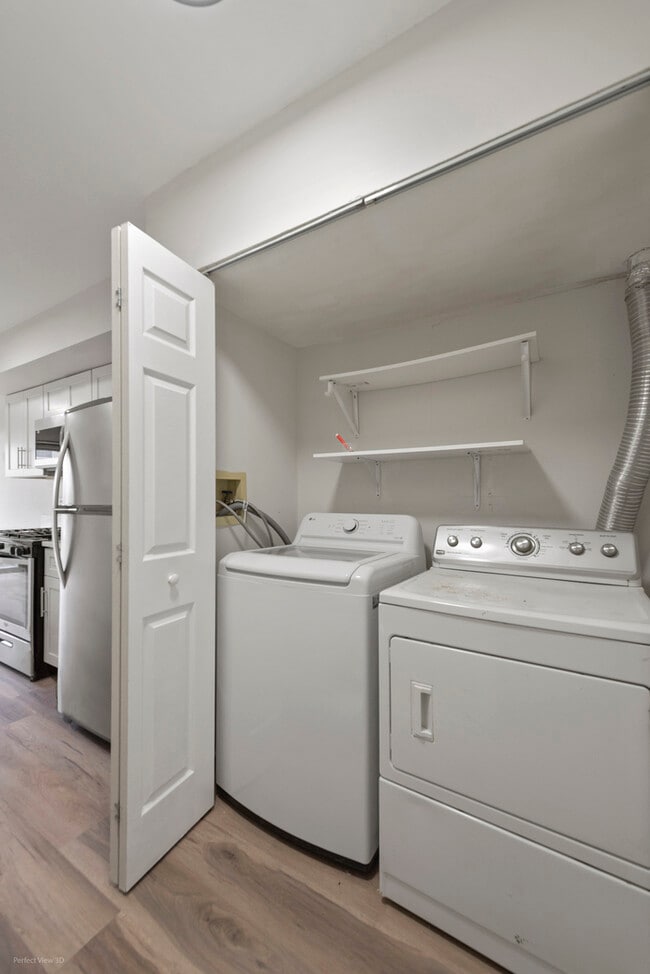 Building Photo - 231 Ivy Ct