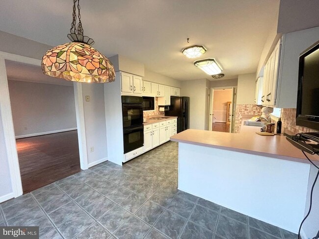 Building Photo - 6319 Chaucer View Cir