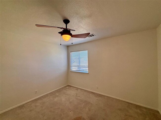 Building Photo - 1917 Sand Creek Rd