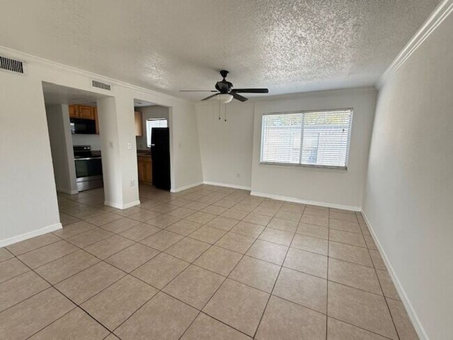 Building Photo - 2/2 Conway Orlando Condo-MOVE IN SPECIAL $200 OF 1ST MONTHS RENT