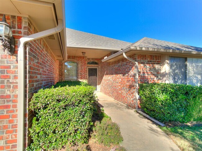 Building Photo - 8401 NW 107th St