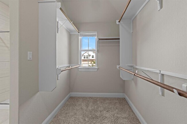 Building Photo - 124 Oakstone Dr