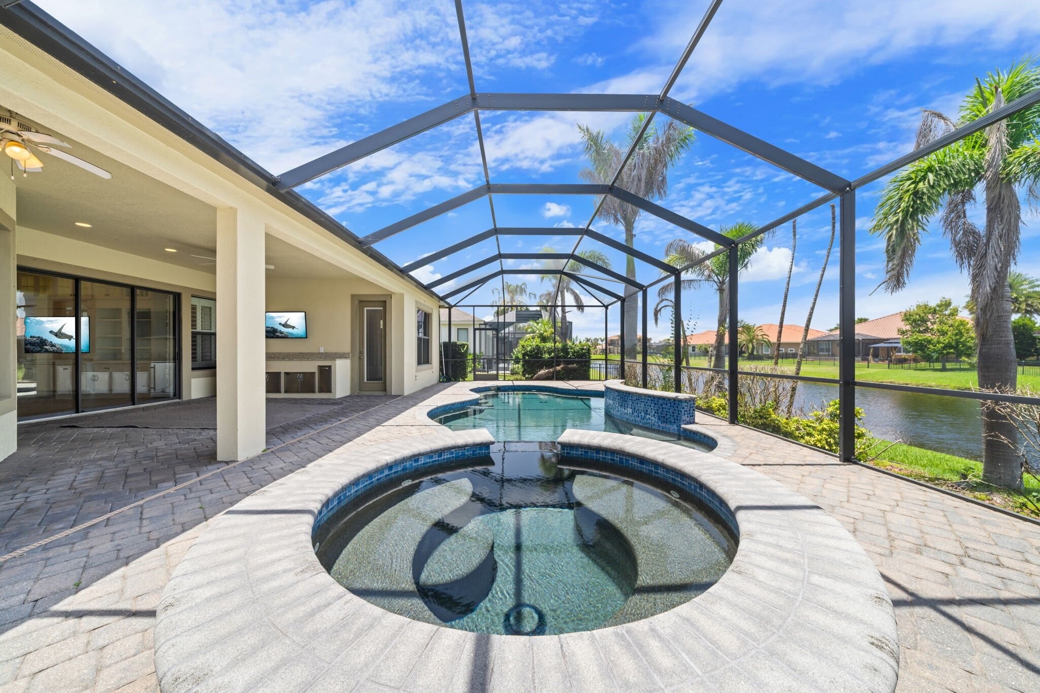 Building Photo - 3450 Brunot Cir