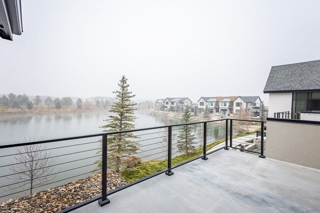 Building Photo - Brand New Townhouse in Luxury Neighborhood