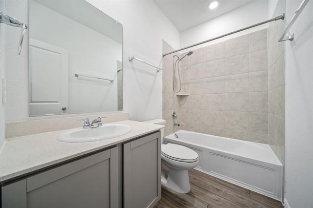 Building Photo - 134 Blair Dr