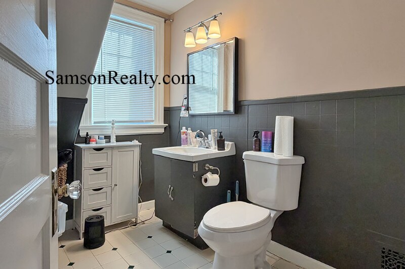 Building Photo - 135 Glenwood Ave