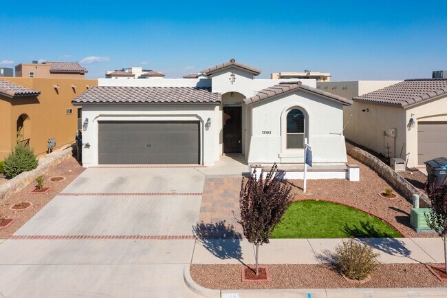 Primary Photo - Beautiful East side House