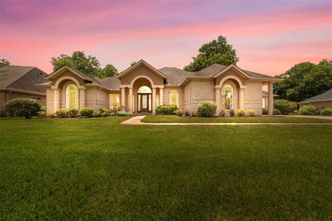 Building Photo - 32610 Whitburn Trail