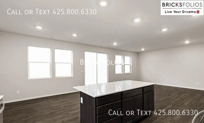 Building Photo - Puyallup's Serene Sanctuary: Experience th...