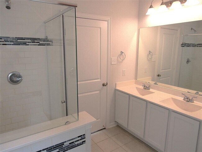 Building Photo - 14302 Beach Pine Trail