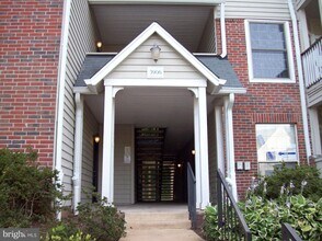 Building Photo - 3906 Penderview Dr