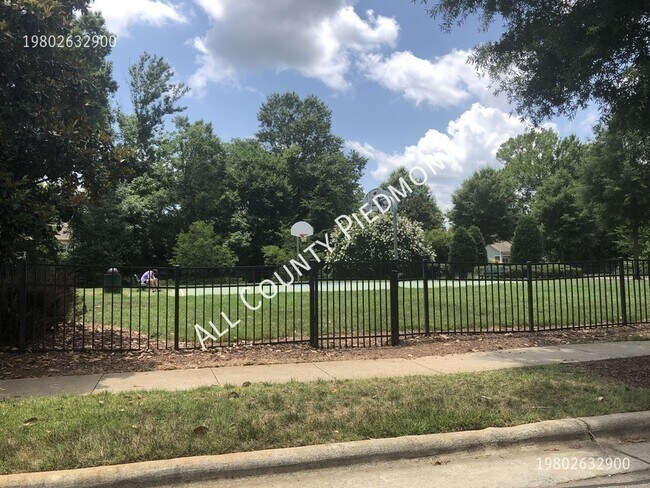 Building Photo - 5119 Alysheba Dr