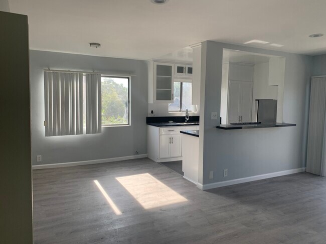 Building Photo - 4901 Laurel Canyon Blvd