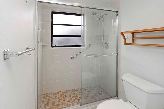 Building Photo - 9020 SW 125th Ave