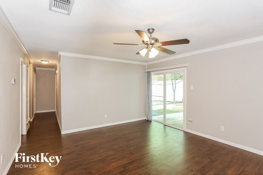 Building Photo - 3804 Driskell Blvd