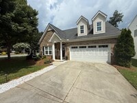 Building Photo - 3BR/2BA Charming Home in Griffith Park!