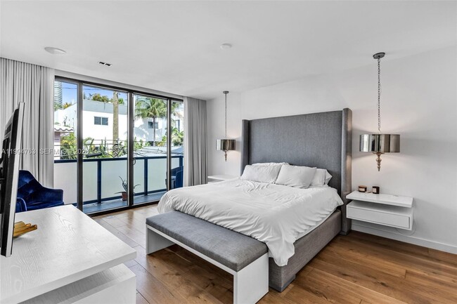 Building Photo - 350 Meridian Ave