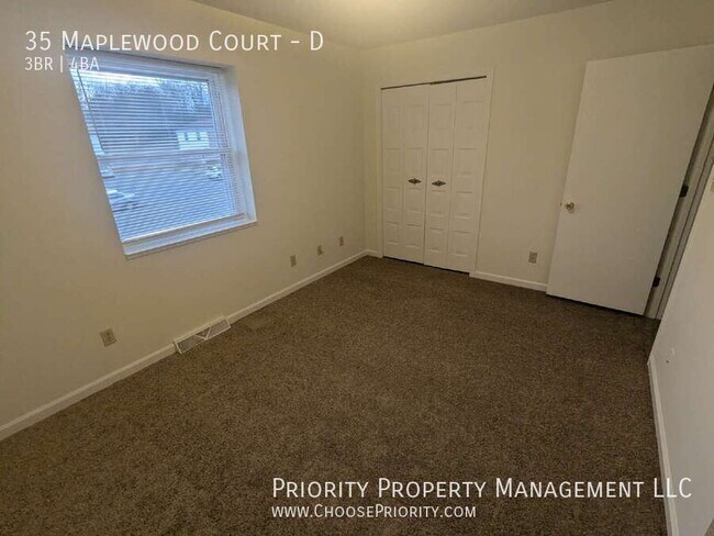 Building Photo - 35 Maplewood Ct