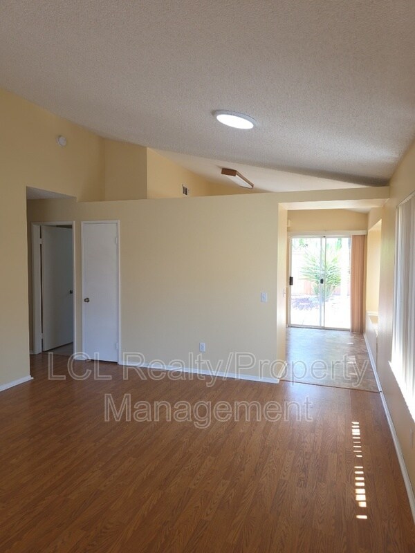 Building Photo - 25673 Hillman Ct