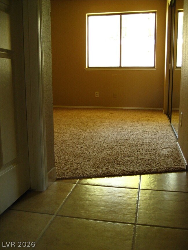 Building Photo - 2894 Lilac Ct