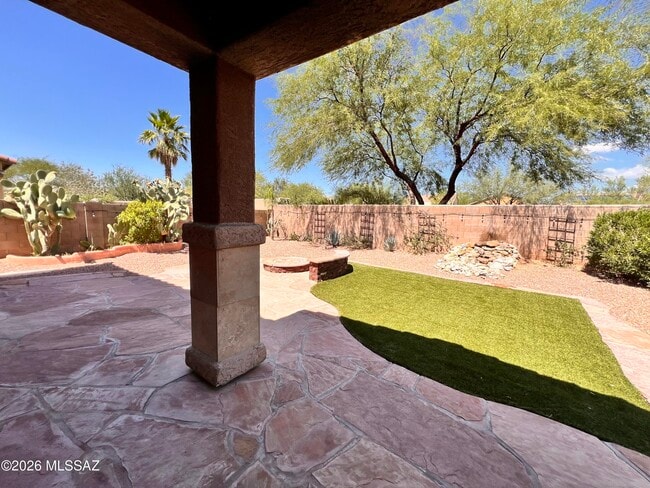 Building Photo - 12992 Westminster Dr