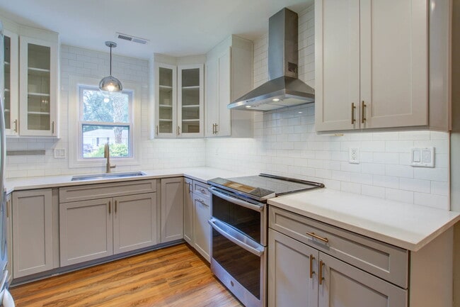 Building Photo - 1307 Bob White Dr