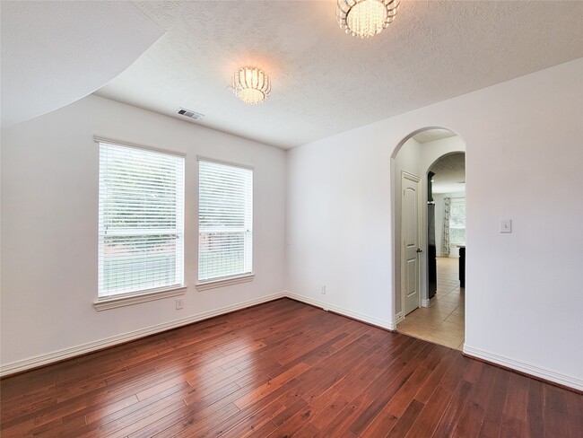 Building Photo - 4607 Wickby St