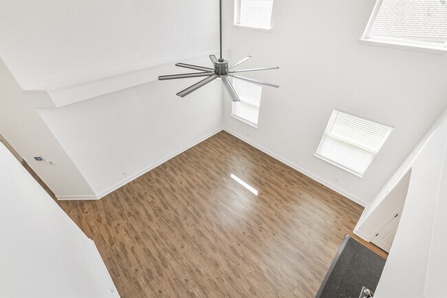 Building Photo - 15203 Lake Powell Dr