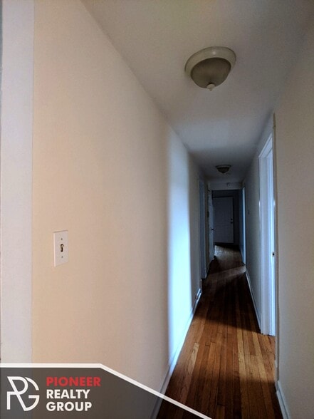 Building Photo - 2455 N Spaulding Ave