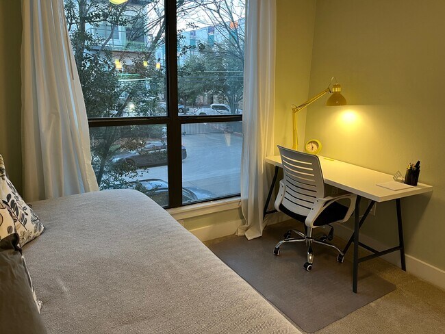 Building Photo - 4605 Cedar Springs Rd