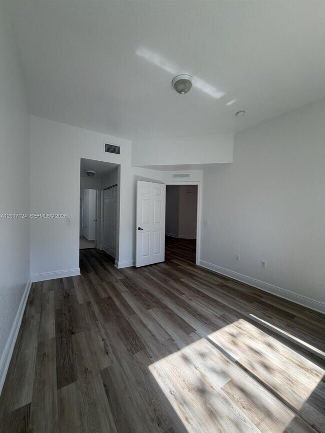 Building Photo - 3335 Palomino Dr