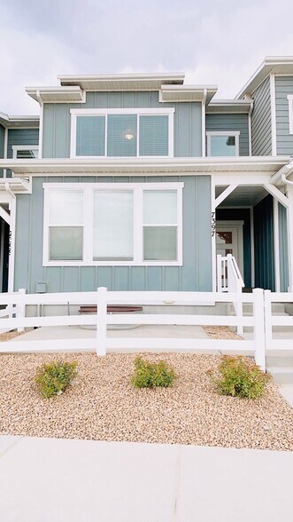 Building Photo - 7397 S Olivine River Ln