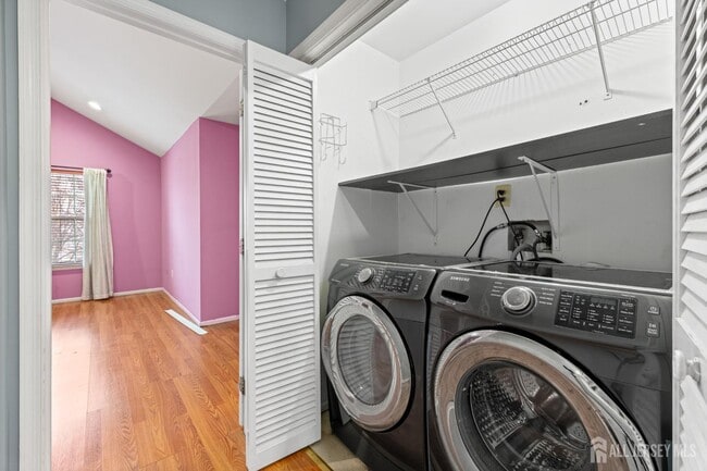 Building Photo - 155 Salem Rd