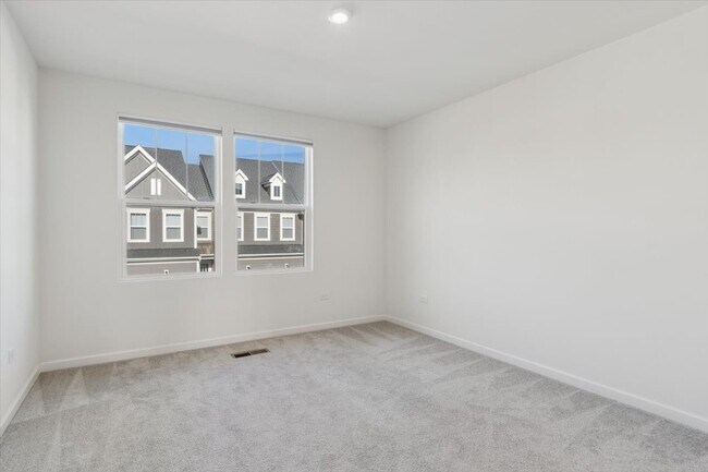 Building Photo - 2206 Weatherbee Ln