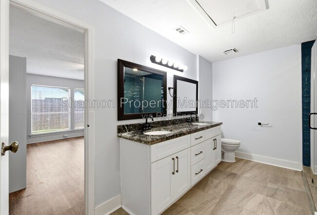 Building Photo - 16625 Ivy Grove Dr