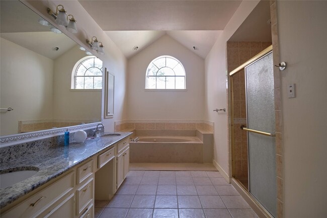 Building Photo - 4511 Chestnut Meadow Dr
