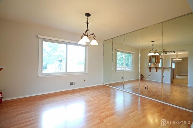 Building Photo - 19 Wetherhill Way