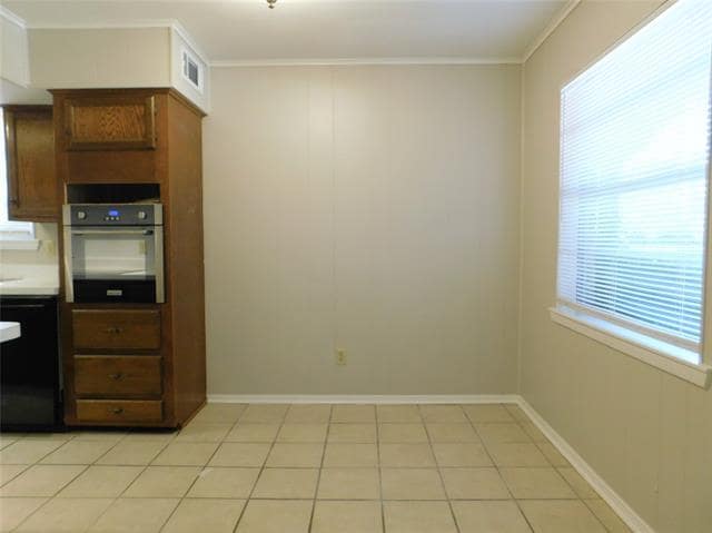 Building Photo - 2408 Bernard St