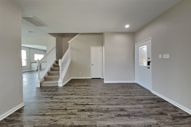 Building Photo - 2902 Crestbrook Bend Ln