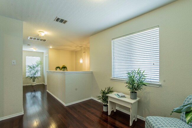 Building Photo - 1501 Davis Mountain Loop