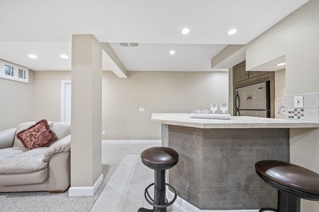 Building Photo - 4939 Stonehaven Dr