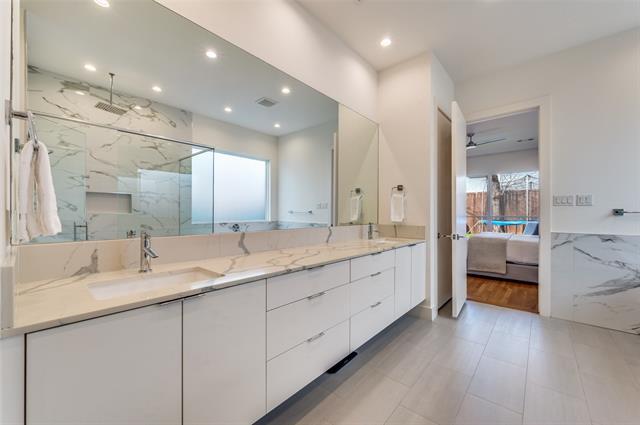 Building Photo - 3925 Lively Ln